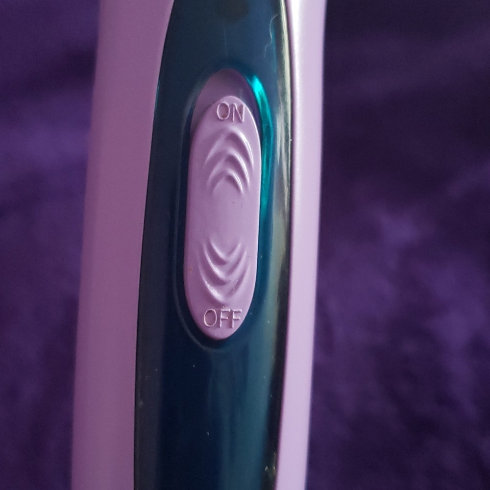 HOT BRUSH - Picture 5 of 5